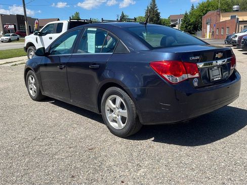 Used 2014 Chevrolet Cruze LT FWD image 3