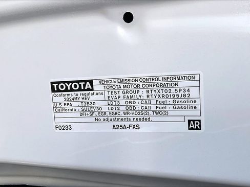 Used 2024 Toyota Sienna LE image 14