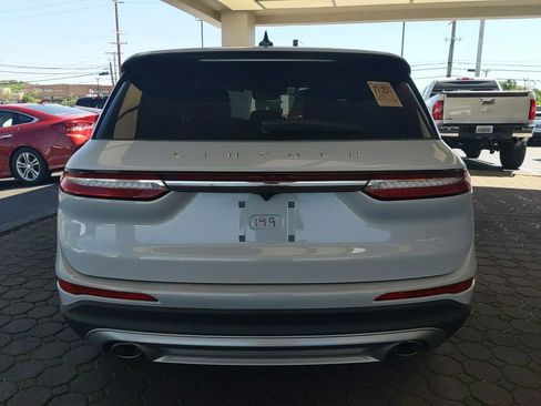 Used 2025 Lincoln Corsair AWD w/ Equipment Group 101A image 7