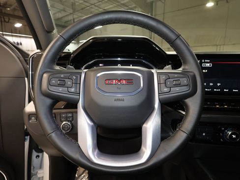 Certified 2025 GMC Sierra 1500 SLT w/ SLT Premium Plus Package AWD/4WD image 9