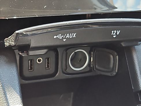 Used 2020 Buick Encore Preferred FWD image 23