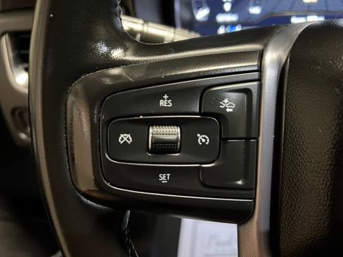 Used 2023 GMC Yukon XL SLT image 37