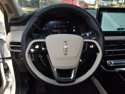 New 2026 Lincoln Corsair Premiere image 22