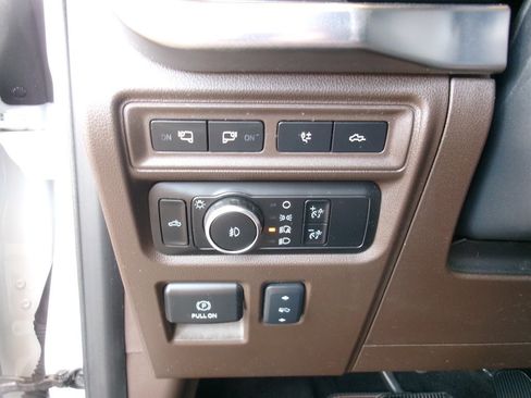 Used 2024 Ford F150 King Ranch w/ FX4 Off-Road Package AWD/4WD image 31