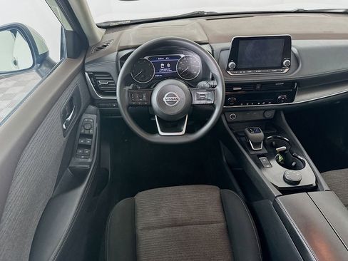 Used 2021 Nissan Rogue SV AWD/4WD image 28