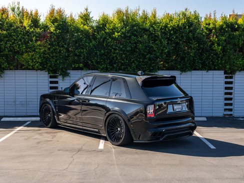 Used 2021 Rolls-Royce Cullinan image 24