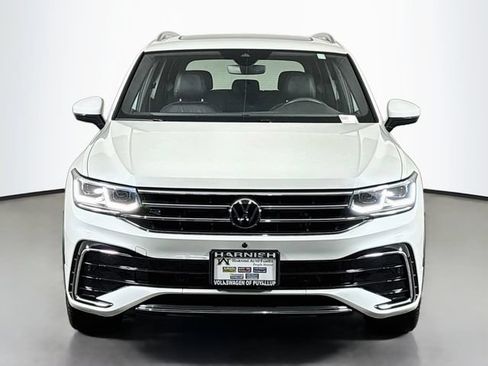 Certified 2024 Volkswagen Tiguan SEL R-Line AWD/4WD image 2