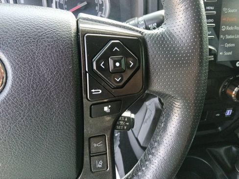 Used 2023 Toyota 4Runner TRD Off-Road Premium w/ Moonroof Package AWD/4WD image 20