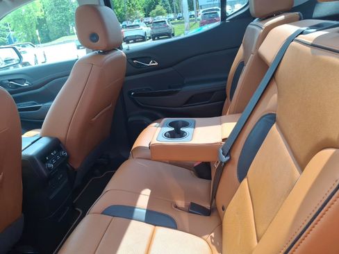 Used 2020 GMC Acadia AT4 AWD/4WD image 8