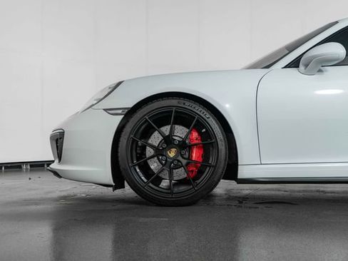 Used 2018 Porsche 911 Carrera 4S AWD/4WD image 12