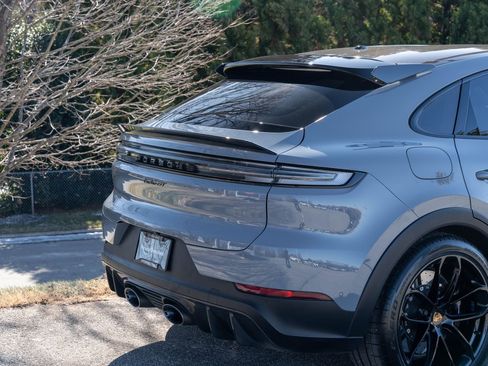 Certified 2024 Porsche Cayenne Turbo GT image 13