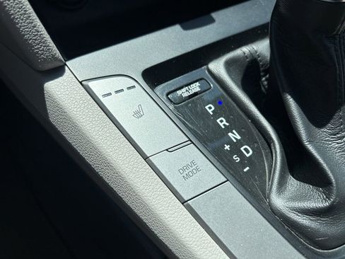 Used 2020 Hyundai Elantra Value Edition FWD image 34