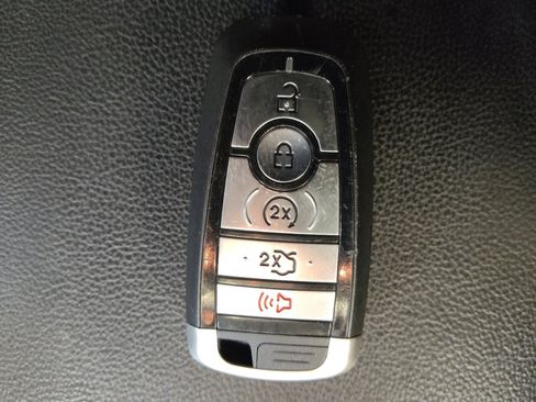 Used 2017 Ford Explorer Limited AWD/4WD image 32