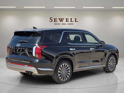 Used 2024 Hyundai Palisade Calligraphy AWD/4WD image 4