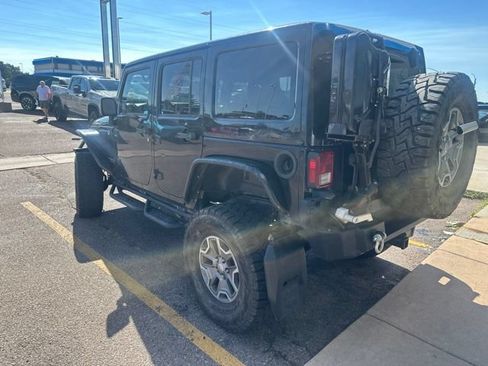 Used 2016 Jeep Wrangler Unlimited Rubicon w/ Connectivity Group AWD/4WD image 6
