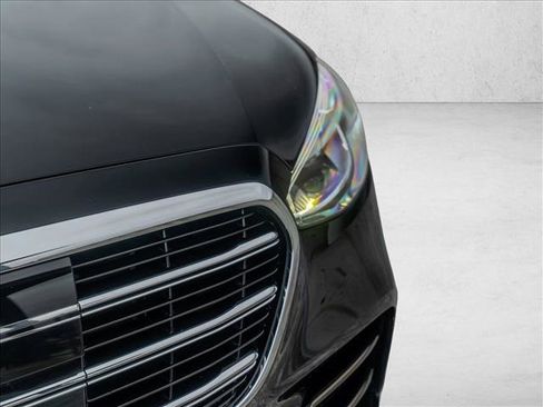 Used 2023 Mercedes-Benz S 580 4MATIC Sedan image 10