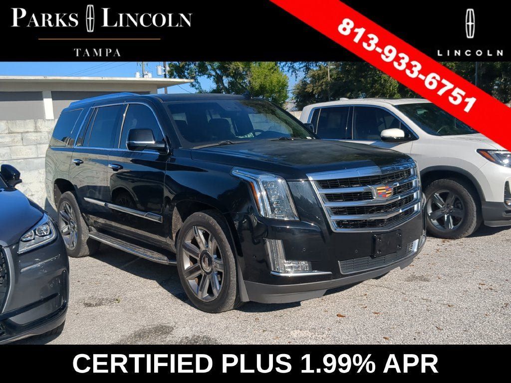 Used 2017 Cadillac Escalade Luxury AWD/4WD image 2