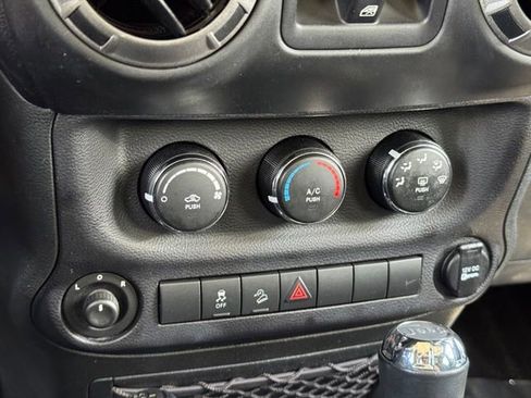 Used 2015 Jeep Wrangler Unlimited Sport w/ Quick Order Package 24S AWD/4WD image 12