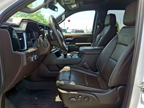 Used 2022 GMC Sierra 1500 Denali AWD/4WD image 13