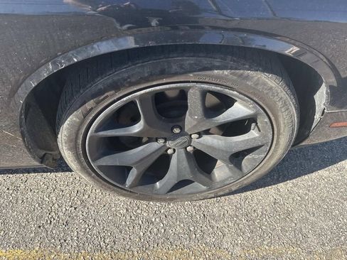 Used 2018 Dodge Challenger SXT w/ Driver Convenience Group image 10