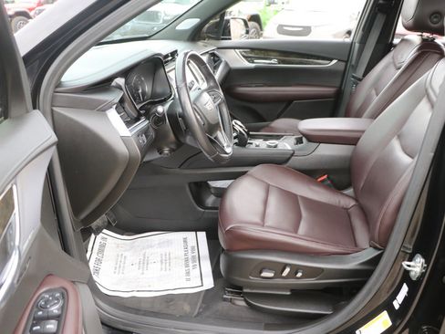 Used 2020 Cadillac XT6 Premium Luxury image 13