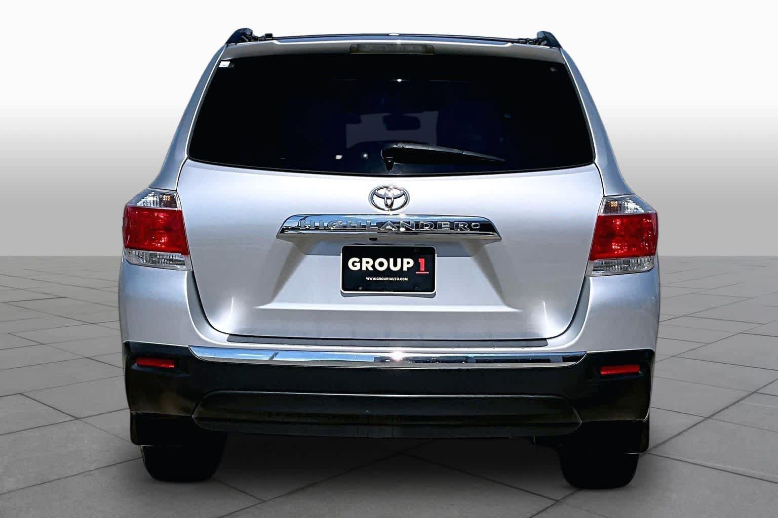 Used 2013 Toyota Highlander Limited FWD image 4