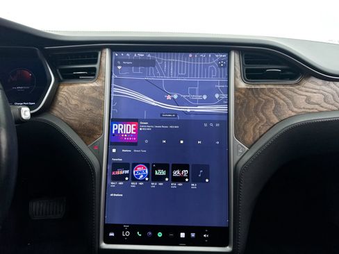 Used 2018 Tesla Model S 100D AWD/4WD image 22