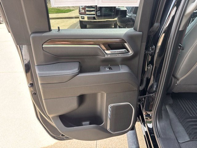 Used 2024 Chevrolet Silverado 2500 LT w/ Convenience Package AWD/4WD image 17
