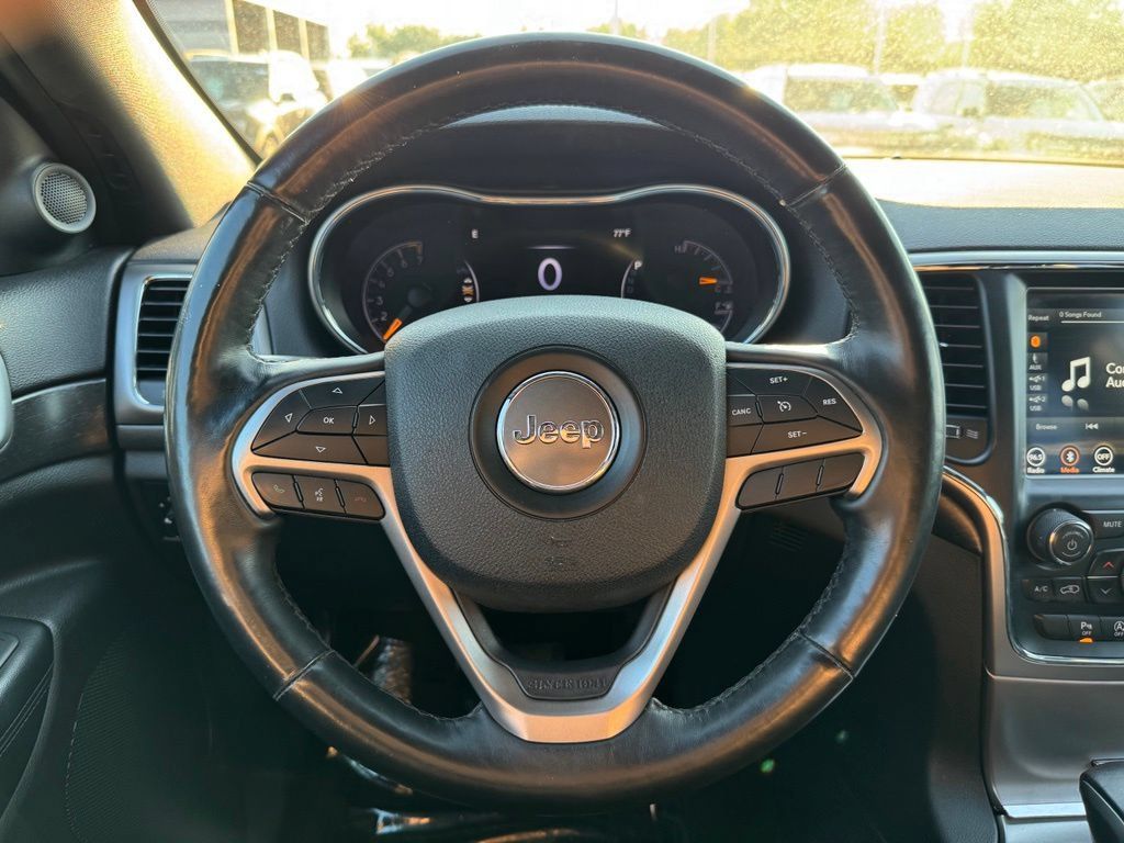 Used 2018 Jeep Grand Cherokee Altitude AWD/4WD image 29