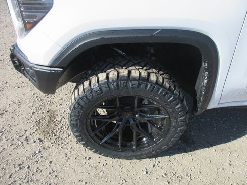 New 2026 GMC Sierra 1500 AT4X image 16