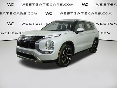 Used 2024 Mitsubishi Outlander SE