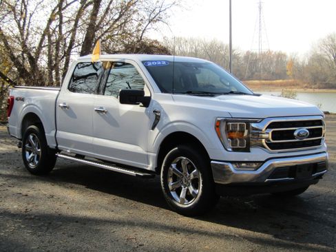 Certified 2022 Ford F150 XLT w/ Equipment Group 302A High image 6