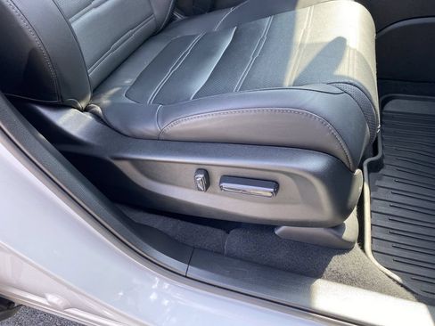Used 2022 Honda CR-V Touring image 35