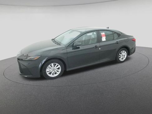 New 2026 Toyota Camry LE image 2