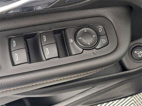 Used 2019 GMC Terrain SLE w/ Driver Convenience Package image 12