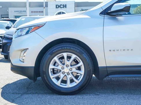 Used 2020 Chevrolet Equinox LT FWD image 9
