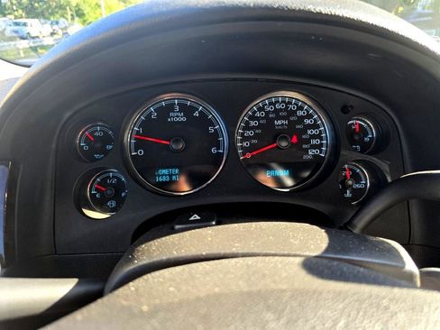 Used 2013 GMC Yukon XL Denali image 17