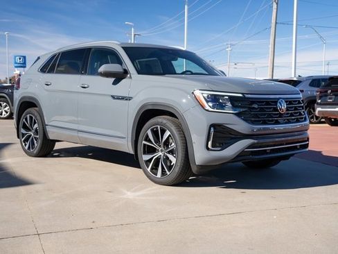 New 2026 Volkswagen Atlas Cross Sport SEL Premium R-Line image 8