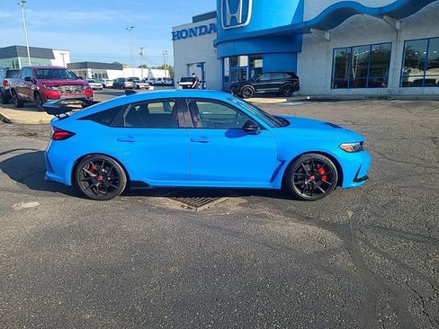 Used 2025 Honda Civic Type R image 6