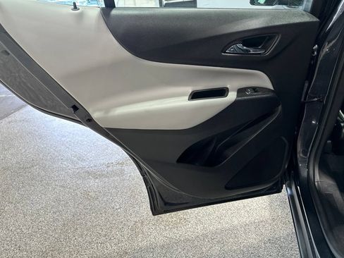 Certified 2022 Chevrolet Equinox LS w/ Driver Confidence II Package AWD/4WD image 14