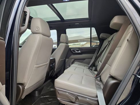 Used 2021 Chevrolet Tahoe LT w/ LT Signature Package image 15