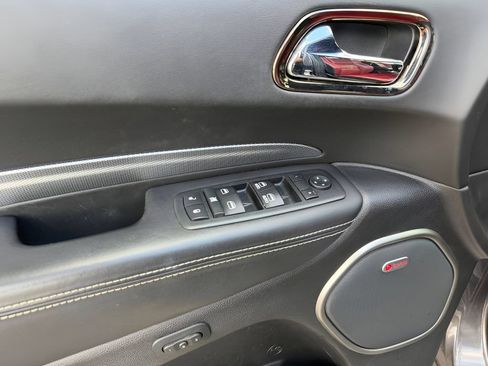 Used 2018 Dodge Durango SRT w/ SRT Interior Appearance Group AWD/4WD image 12
