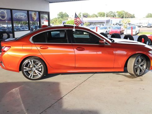 Used 2021 BMW 330i Sedan w/ Convenience Package RWD image 4