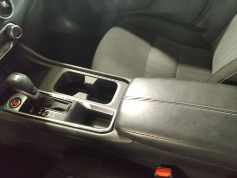 Used 2025 Nissan Sentra SV FWD image 26