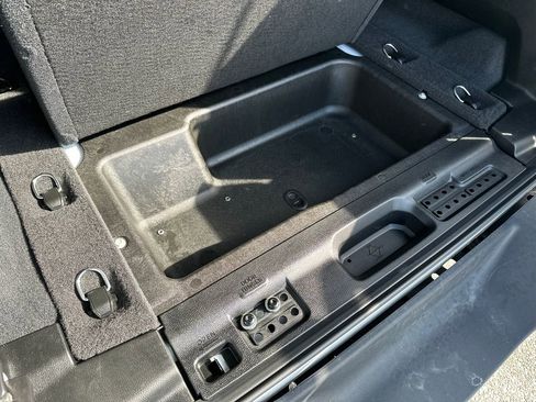 Used 2024 Jeep Wrangler Sport S image 41