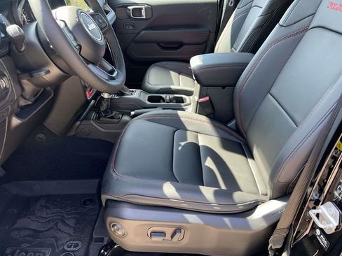 New 2025 Jeep Gladiator Rubicon image 24