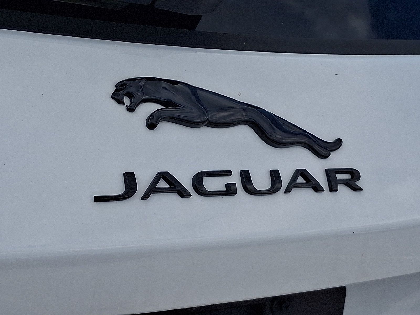 New 2026 Jaguar F-PACE R-Dynamic S AWD/4WD image 23