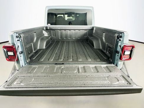 New 2026 Jeep Gladiator Mojave AWD/4WD image 28