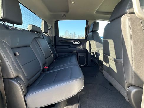 Used 2024 GMC Sierra 1500 SLT AWD/4WD image 21