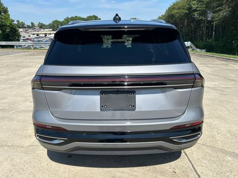Used 2024 Lincoln Nautilus Reserve w/ Equipment Group 202A AWD/4WD image 5